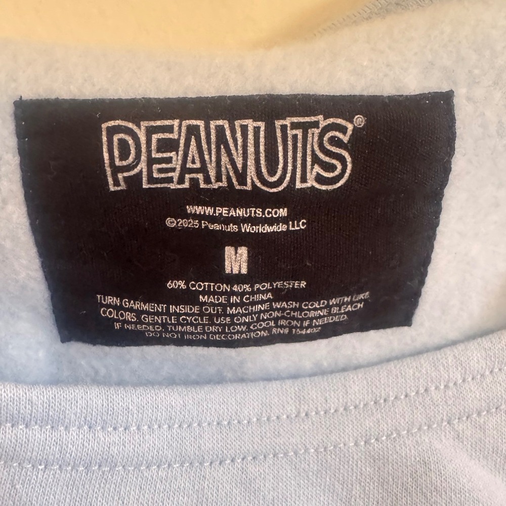 Peanuts Snoopy Graphic Sweatshirt Blue Sequin Bow Boat Neck Pullover M NEW - Picture 3 of 3